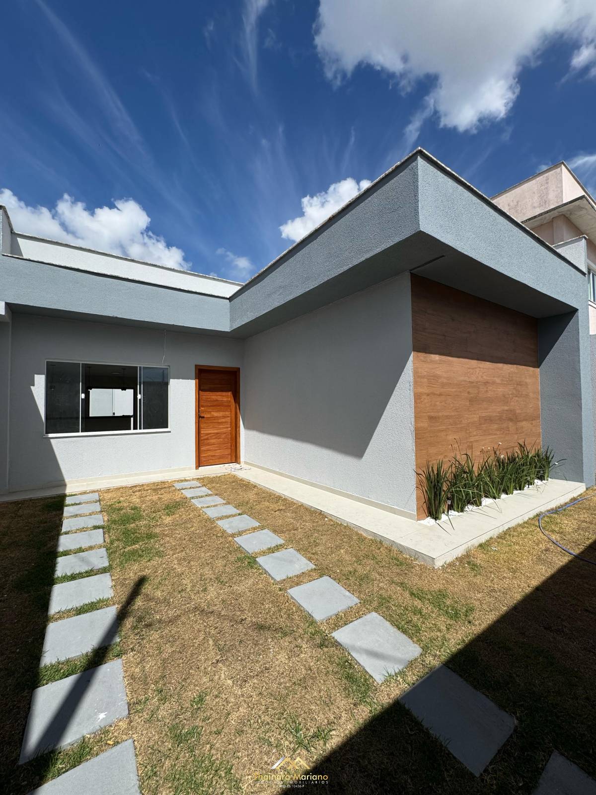 Casa à venda, com 3 quartos, 95m² - THAINARA MARIANO NEGÓCIOS IMOBILIÁRIOS